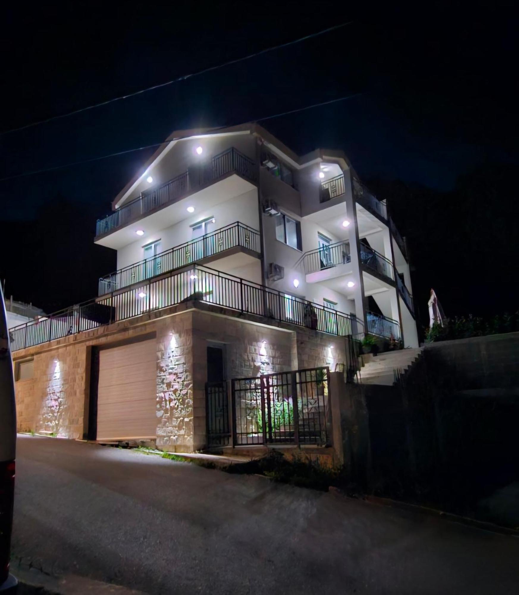 Apartments Sisevic 布德瓦 外观 照片